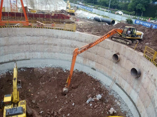 ���̰���